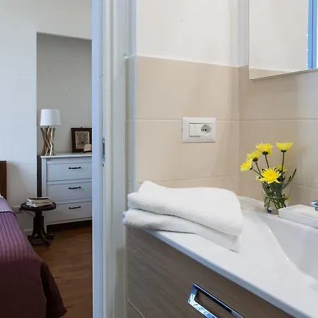 Pensionat Urban Pine Rooms 2*