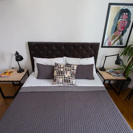 Urban Pine Rooms Pensionat 2*